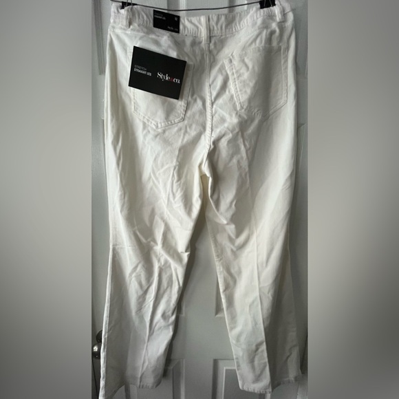 Style and Co. women’s corduroy pants
Size 12 Stretch
White
NWT - Picture 2 of 2